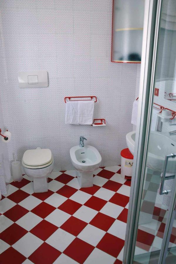 Beb Cornelia Bed and Breakfast Atri Buitenkant foto