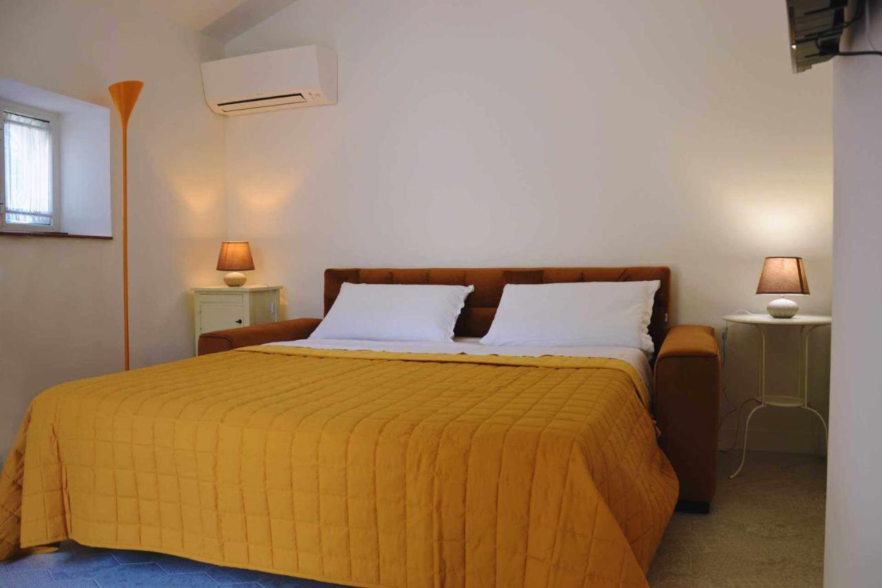 Beb Cornelia Bed and Breakfast Atri Buitenkant foto